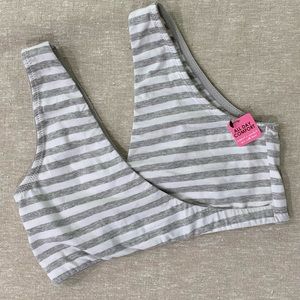 Lamaze Maternity and Nursing Bra, Gray/White Striped, Large (36C), NWT